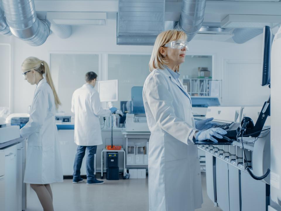 Image of people working in a laboratory environment